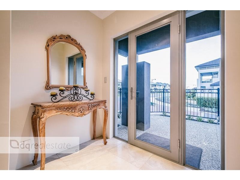 2 Anguilla Gardens, Iluka WA 6028