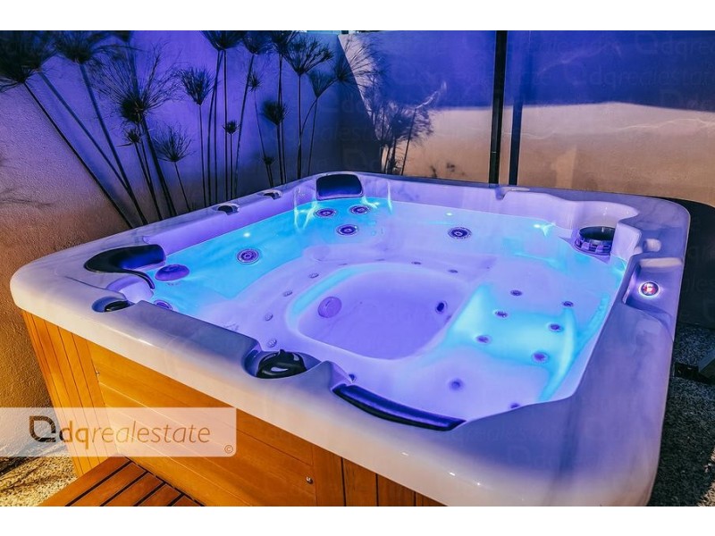 2 Anguilla Gardens, Iluka WA 6028