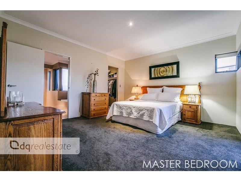 2 Anguilla Gardens, Iluka WA 6028