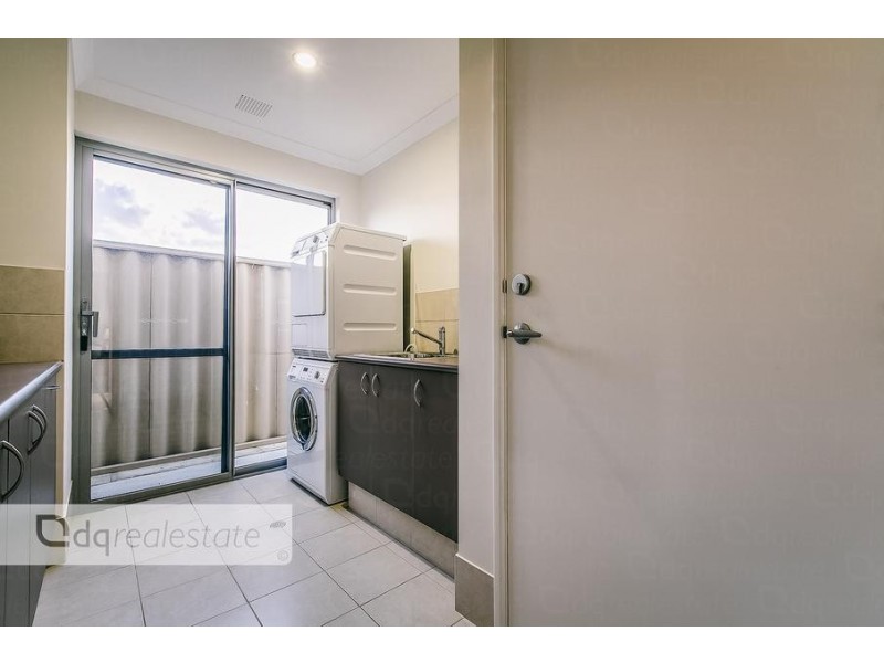 2 Anguilla Gardens, Iluka WA 6028