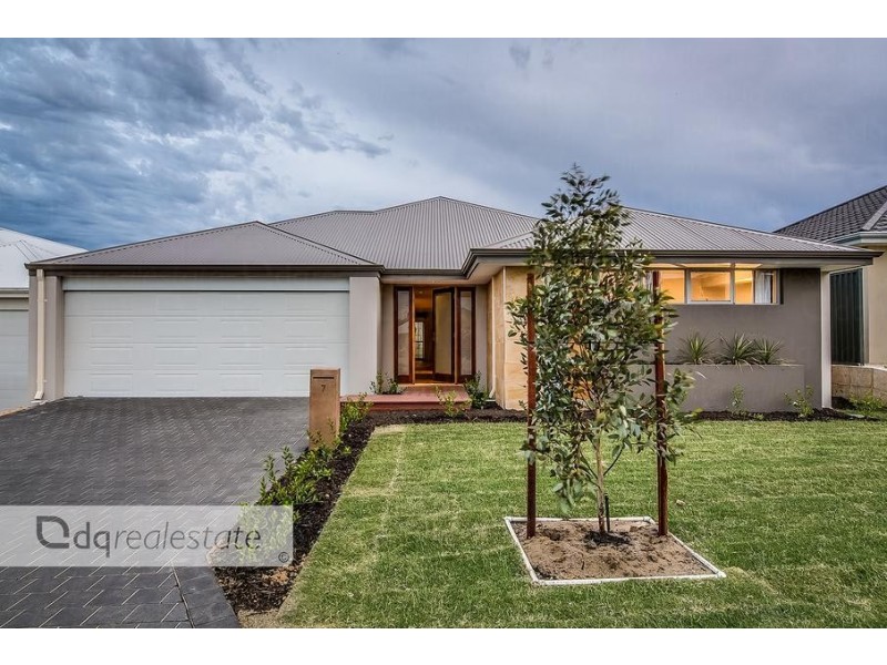 7 Annevoie Road, Landsdale WA 6065