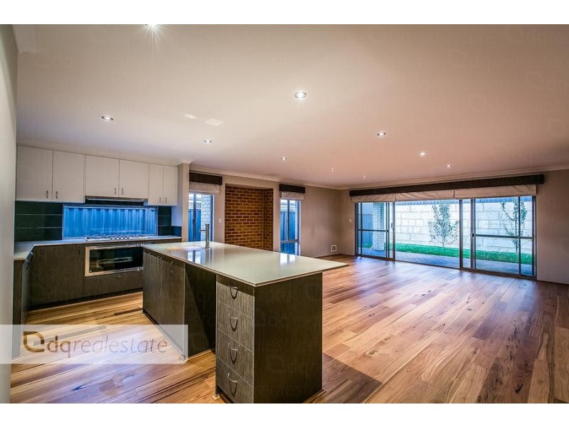 7 Annevoie Road, Landsdale WA 6065