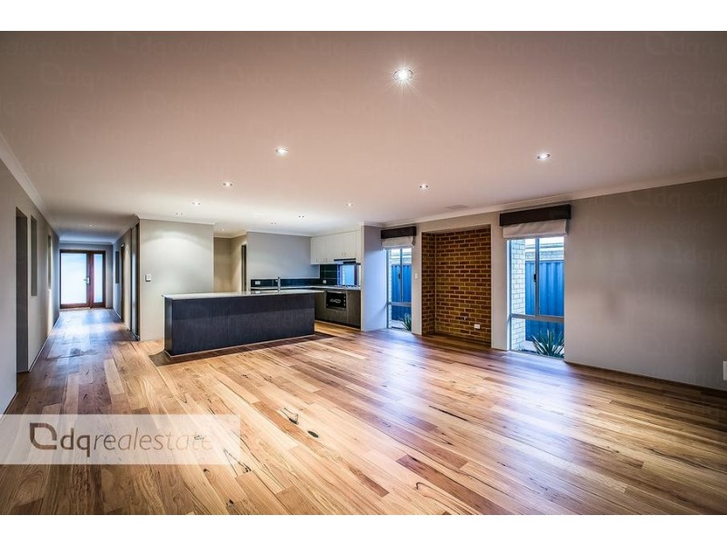7 Annevoie Road, Landsdale WA 6065