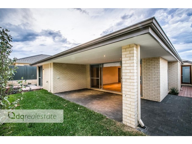 7 Annevoie Road, Landsdale WA 6065