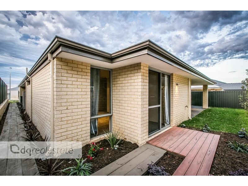 7 Annevoie Road, Landsdale WA 6065