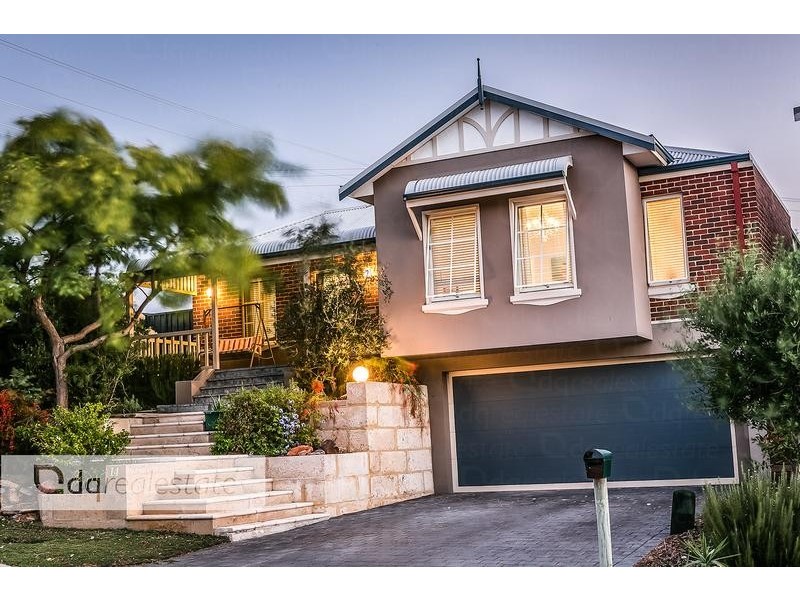 14 Pearsall Gardens, Mullaloo WA 6027