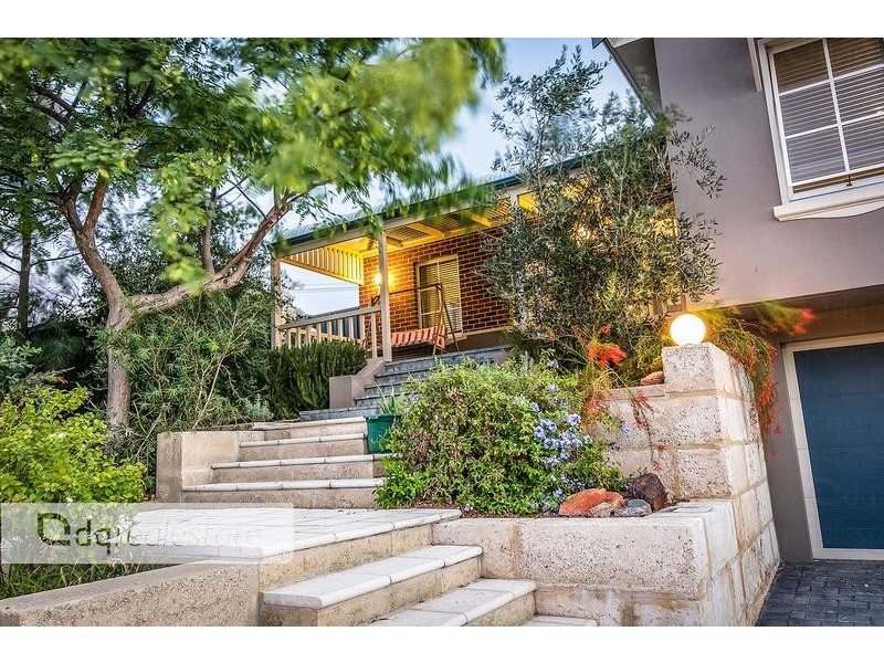 14 Pearsall Gardens, Mullaloo WA 6027