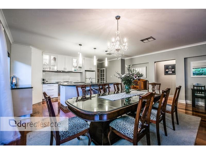 14 Pearsall Gardens, Mullaloo WA 6027