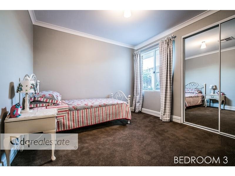 14 Pearsall Gardens, Mullaloo WA 6027