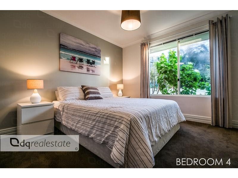 14 Pearsall Gardens, Mullaloo WA 6027