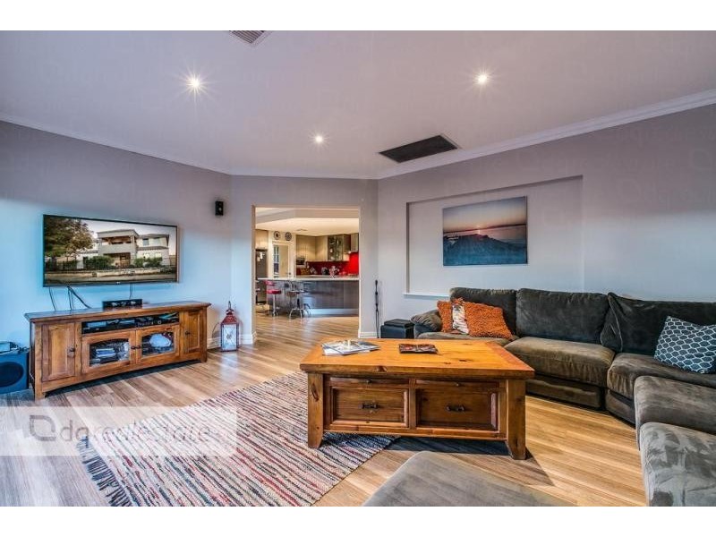 59 Nankeen Circle, Tapping WA 6065