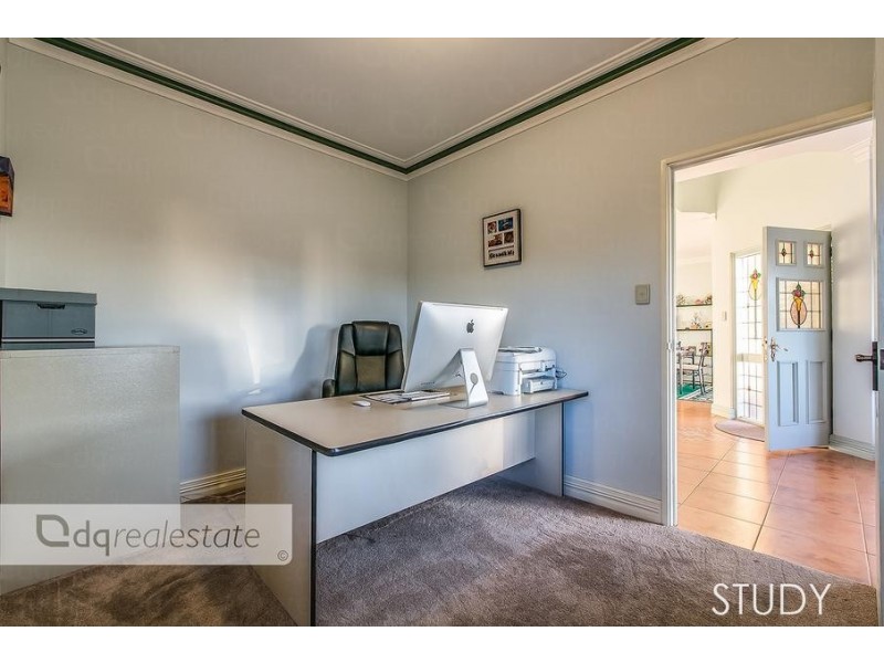 12 Redbud Trail, Edgewater WA 6027