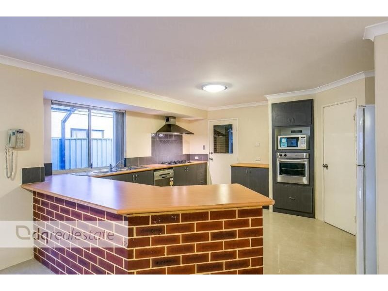 18 Sumner Mews, Landsdale WA 6065