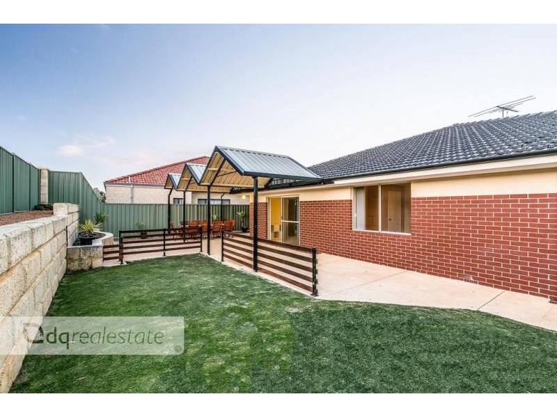 18 Sumner Mews, Landsdale WA 6065