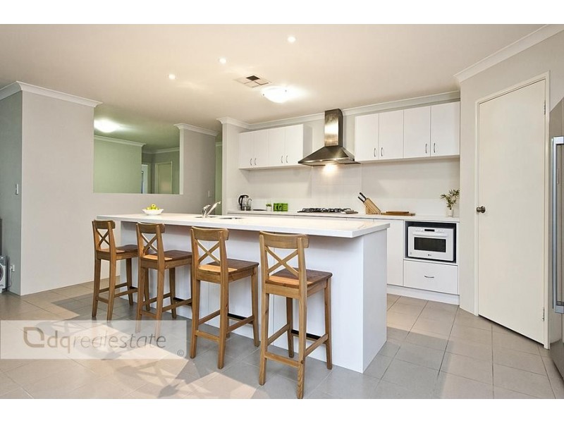 9 Prion Pass, Tapping WA 6065