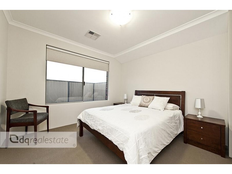 9 Prion Pass, Tapping WA 6065