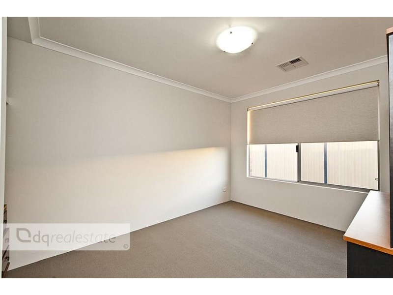 9 Prion Pass, Tapping WA 6065