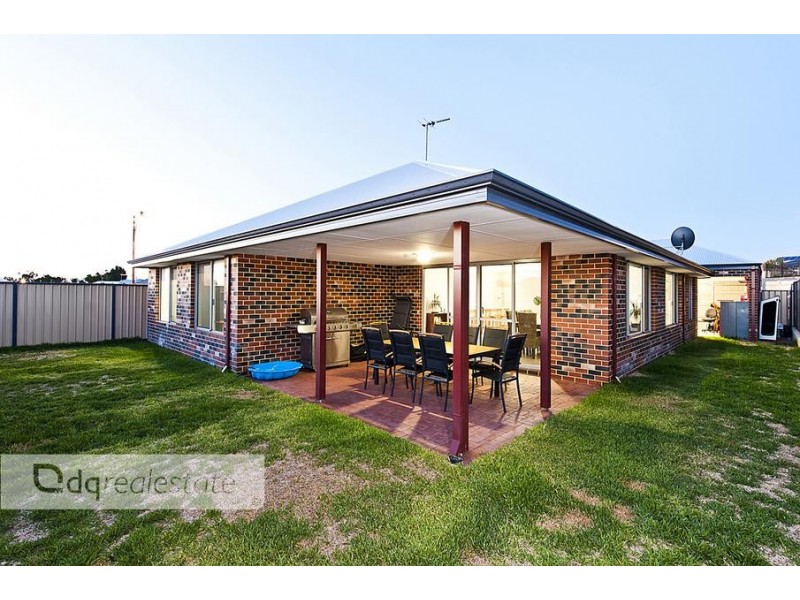 9 Prion Pass, Tapping WA 6065