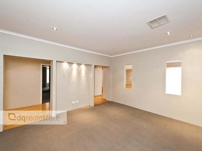 26 Jindalee Boulevard, Jindalee WA 6036