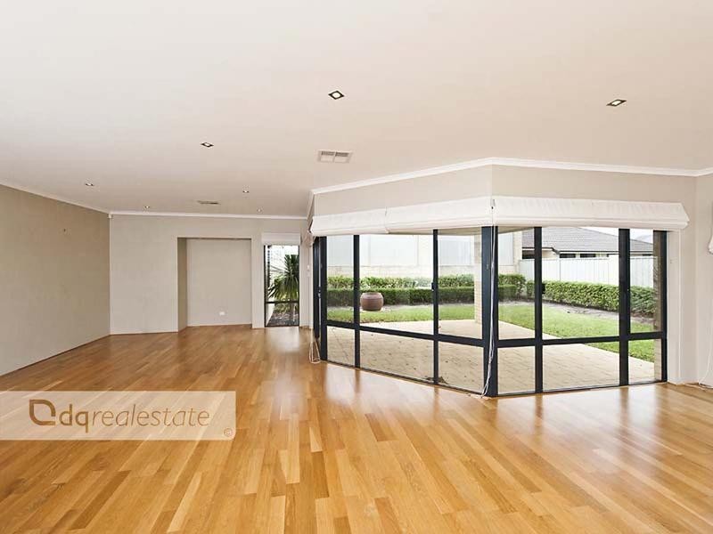 26 Jindalee Boulevard, Jindalee WA 6036