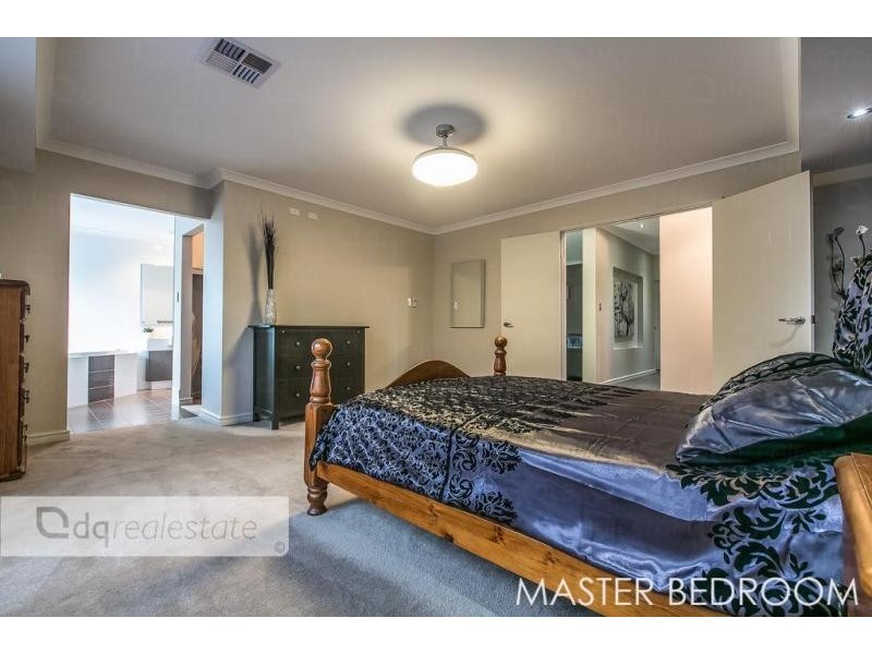 10 Exbury Street, Landsdale WA 6065