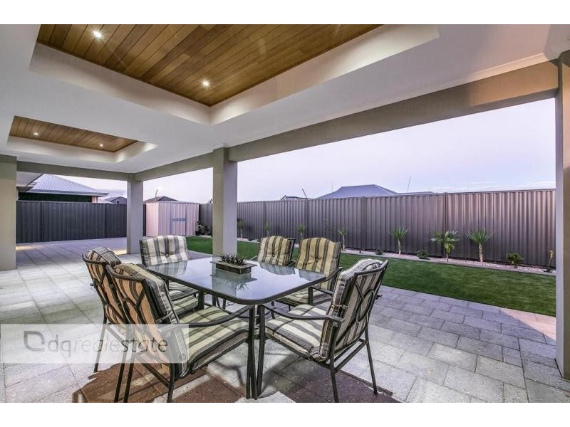 10 Exbury Street, Landsdale WA 6065