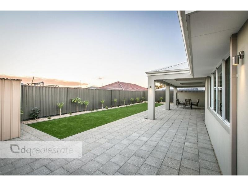 10 Exbury Street, Landsdale WA 6065