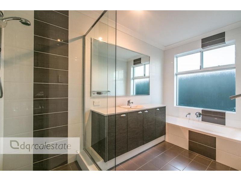 10 Exbury Street, Landsdale WA 6065