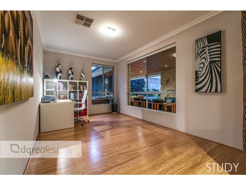 20 Hardcastle Avenue, Landsdale WA 6065