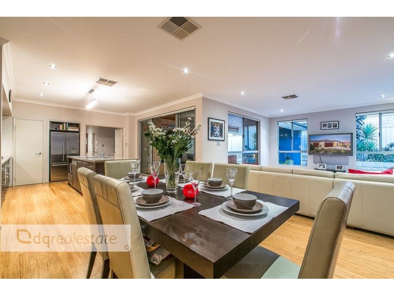 20 Hardcastle Avenue, Landsdale WA 6065