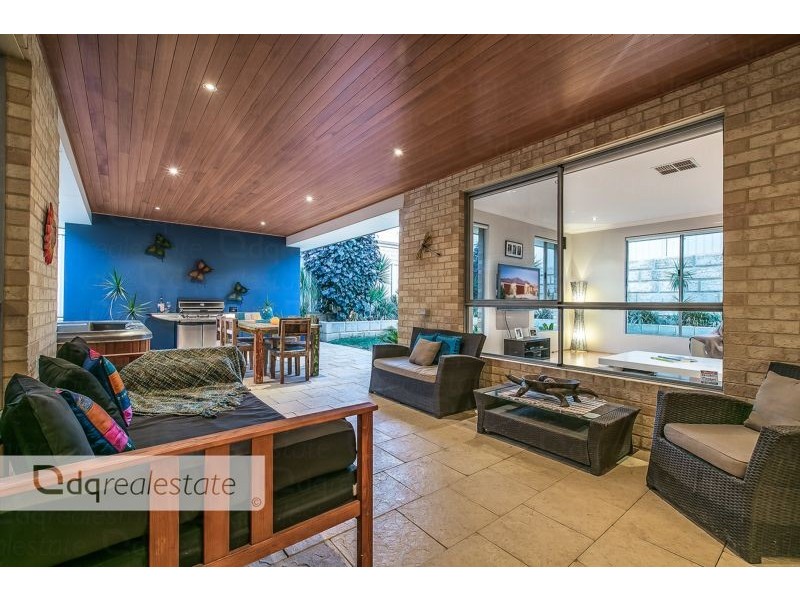 20 Hardcastle Avenue, Landsdale WA 6065