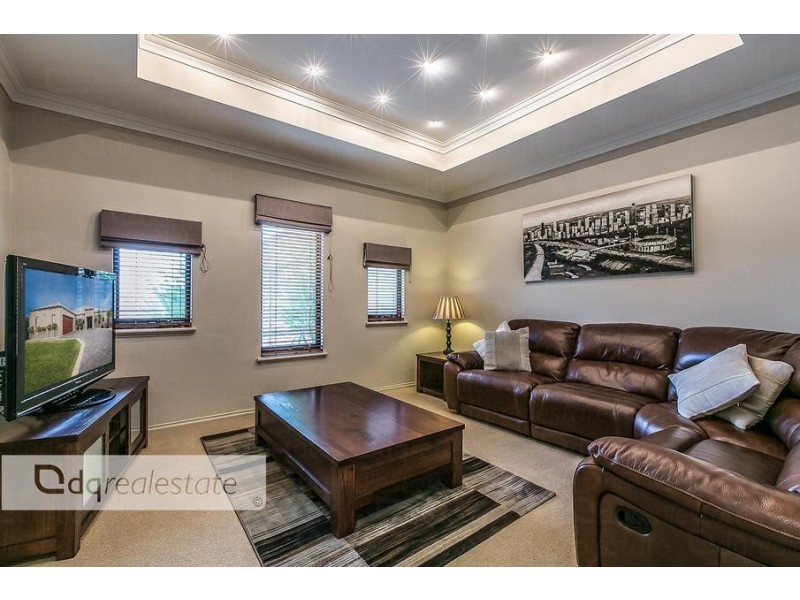 85 Monaghan Circle, Darch WA 6065