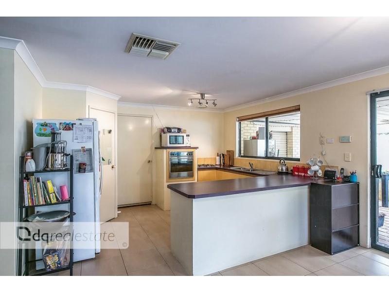 112 St Stephens Crescent, Tapping WA 6065