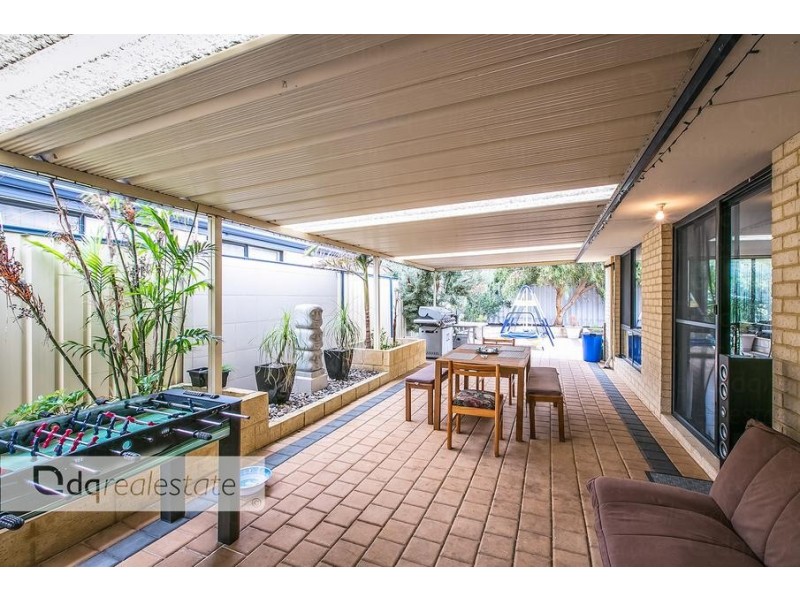 112 St Stephens Crescent, Tapping WA 6065