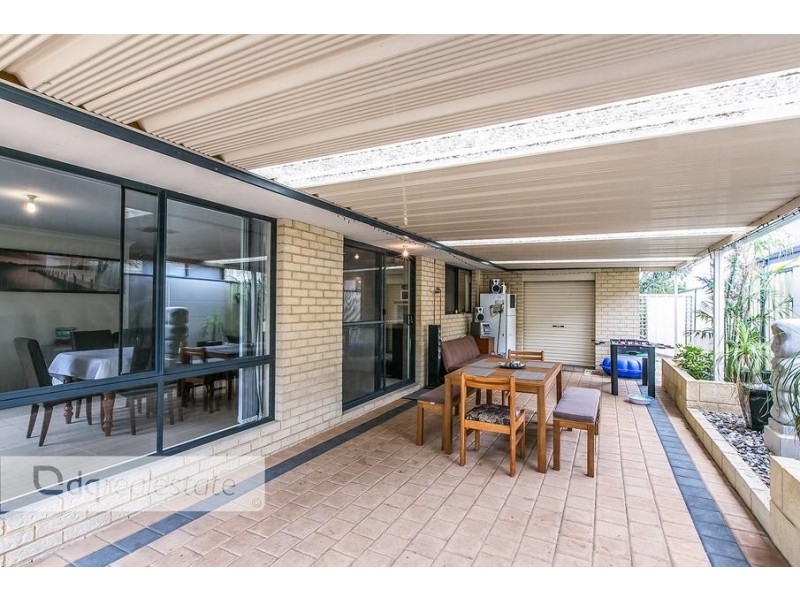 112 St Stephens Crescent, Tapping WA 6065