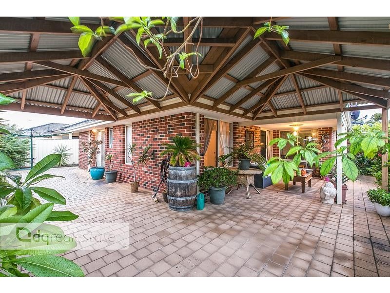 3 Atholl Way, Madeley WA 6065