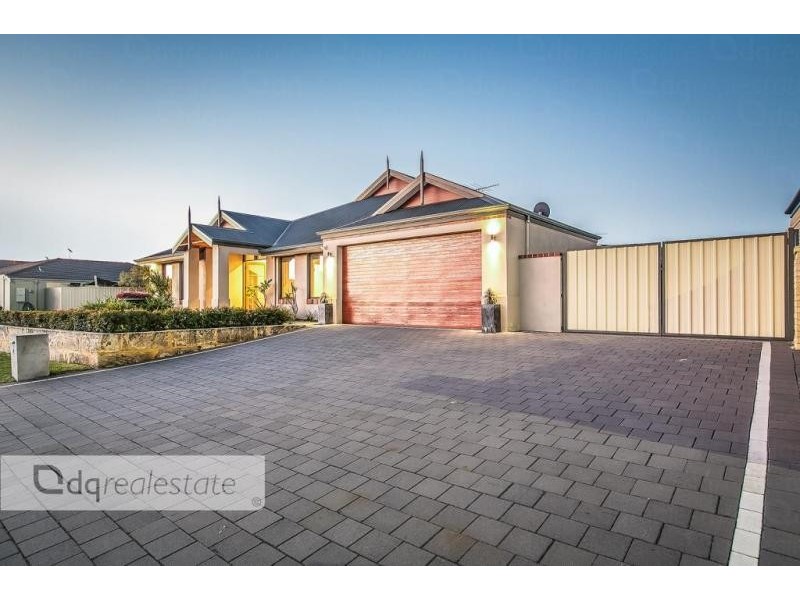 4 Apsley Bend, Tapping WA 6065