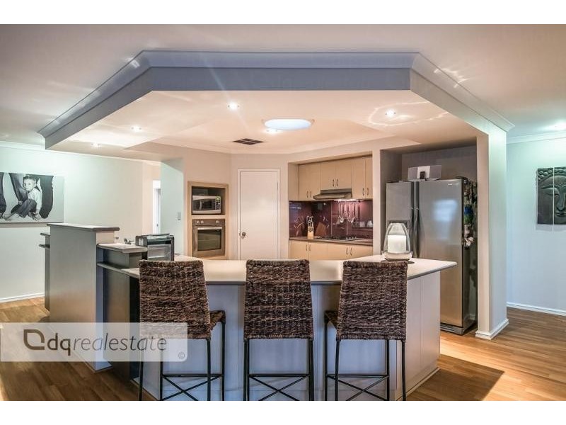 4 Apsley Bend, Tapping WA 6065