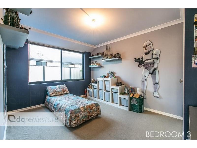 4 Apsley Bend, Tapping WA 6065