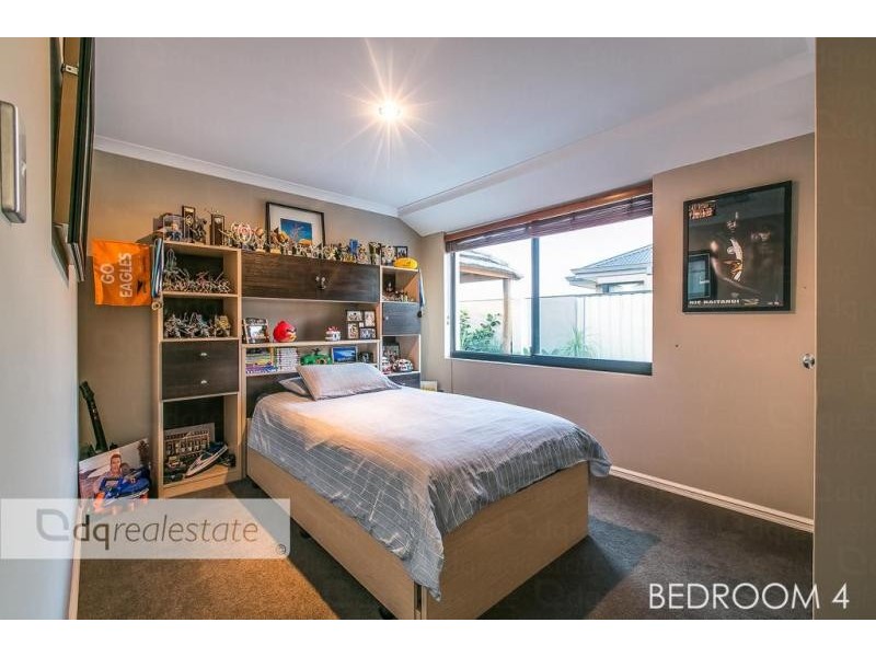 4 Apsley Bend, Tapping WA 6065