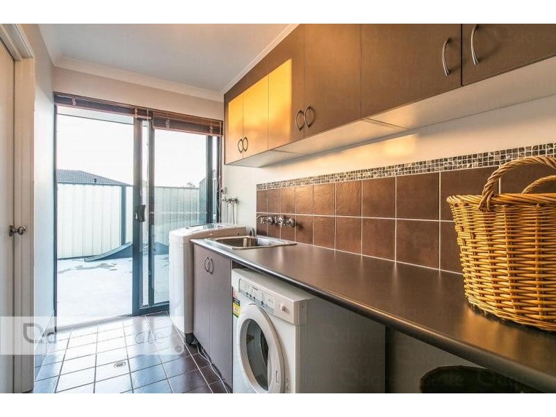 4 Apsley Bend, Tapping WA 6065