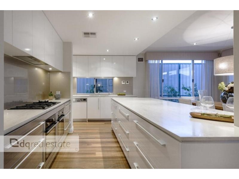 53 Solaia Loop, Woodvale WA 6026