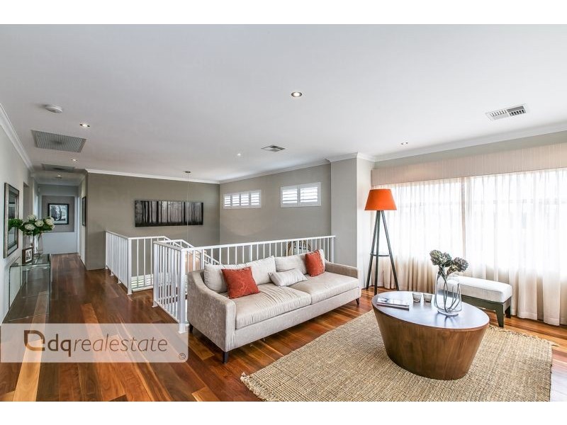 53 Solaia Loop, Woodvale WA 6026