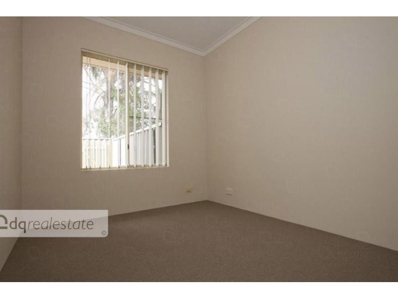 1 Salinas Court, Woodvale WA 6026