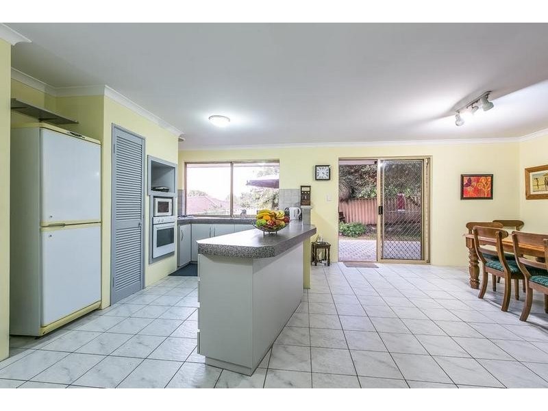 1 Trifund Court, Merriwa WA 6030