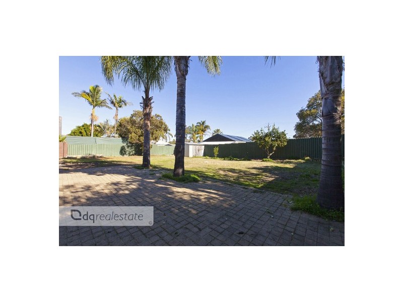 15 Uringa Way, Wanneroo WA 6065