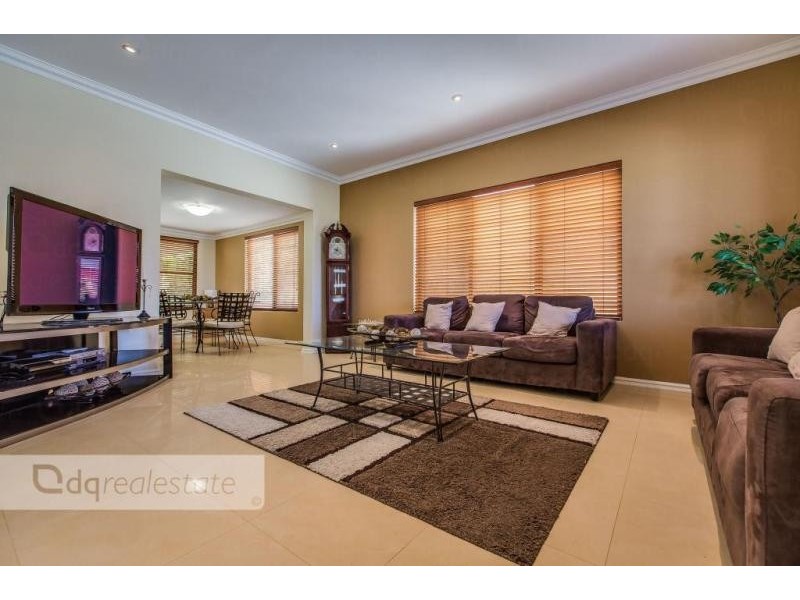 8 Seaham Way, Mindarie WA 6030