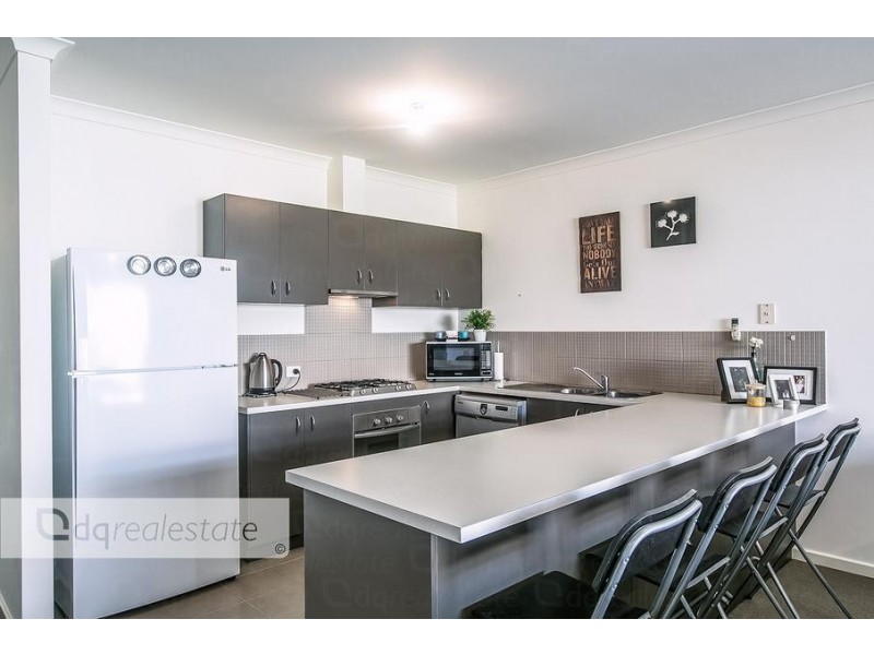 4/40 Kemp Street, Pearsall WA 6065