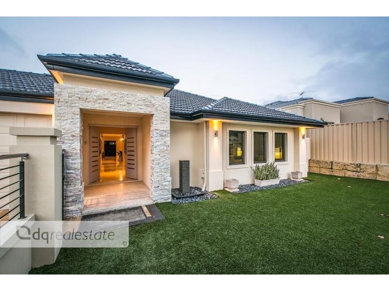 7 Evandale Road, Darch WA 6065