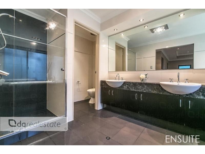 7 Evandale Road, Darch WA 6065